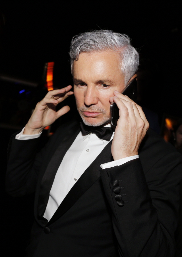 Samsung Mobile Partnership with Baz Luhrmann