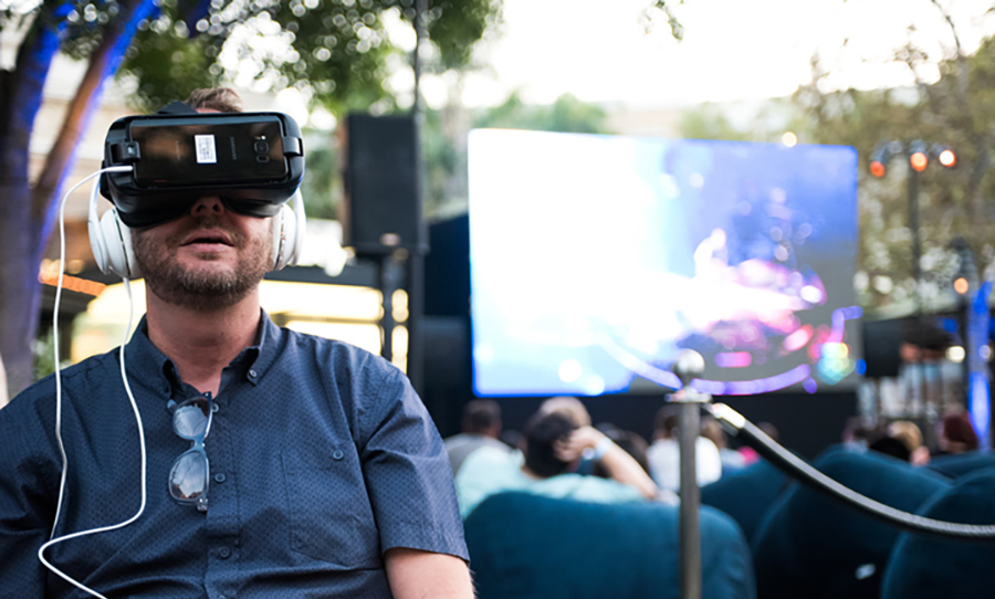Gear VR, LiveNation, Coldplay, SamsungVR, VRLivestream