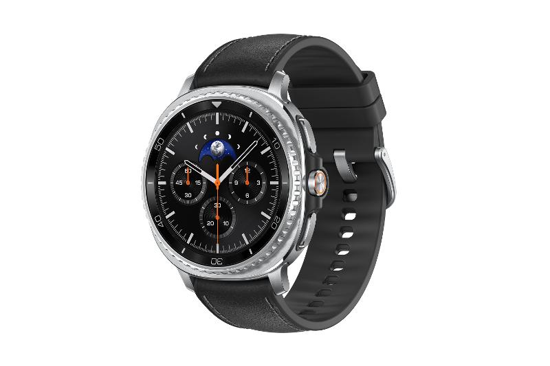 003-galaxy-watch8-classic-black-r-perspective.jpg