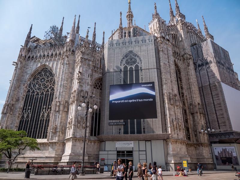 007_milano_piazza_del_duomo.jpg