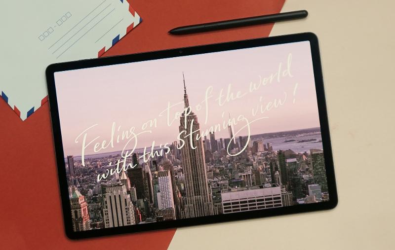 010_GalaxyTabS7plus_calligraphy_US_NewYork_JaehyeonCheon_lifestyle-1.jpg