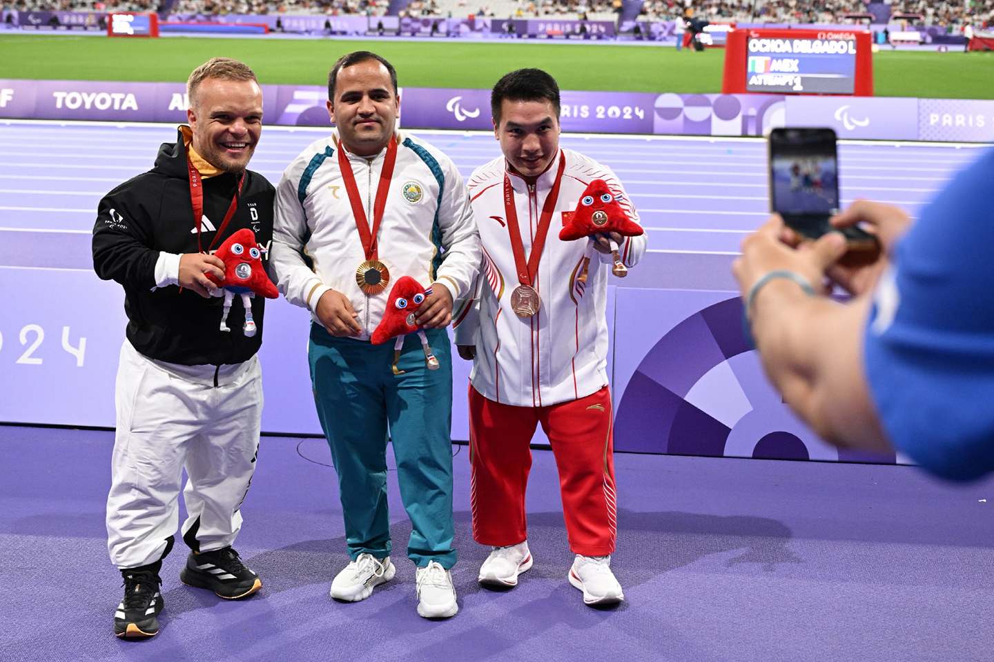 Paralympic-Victory-Selfie