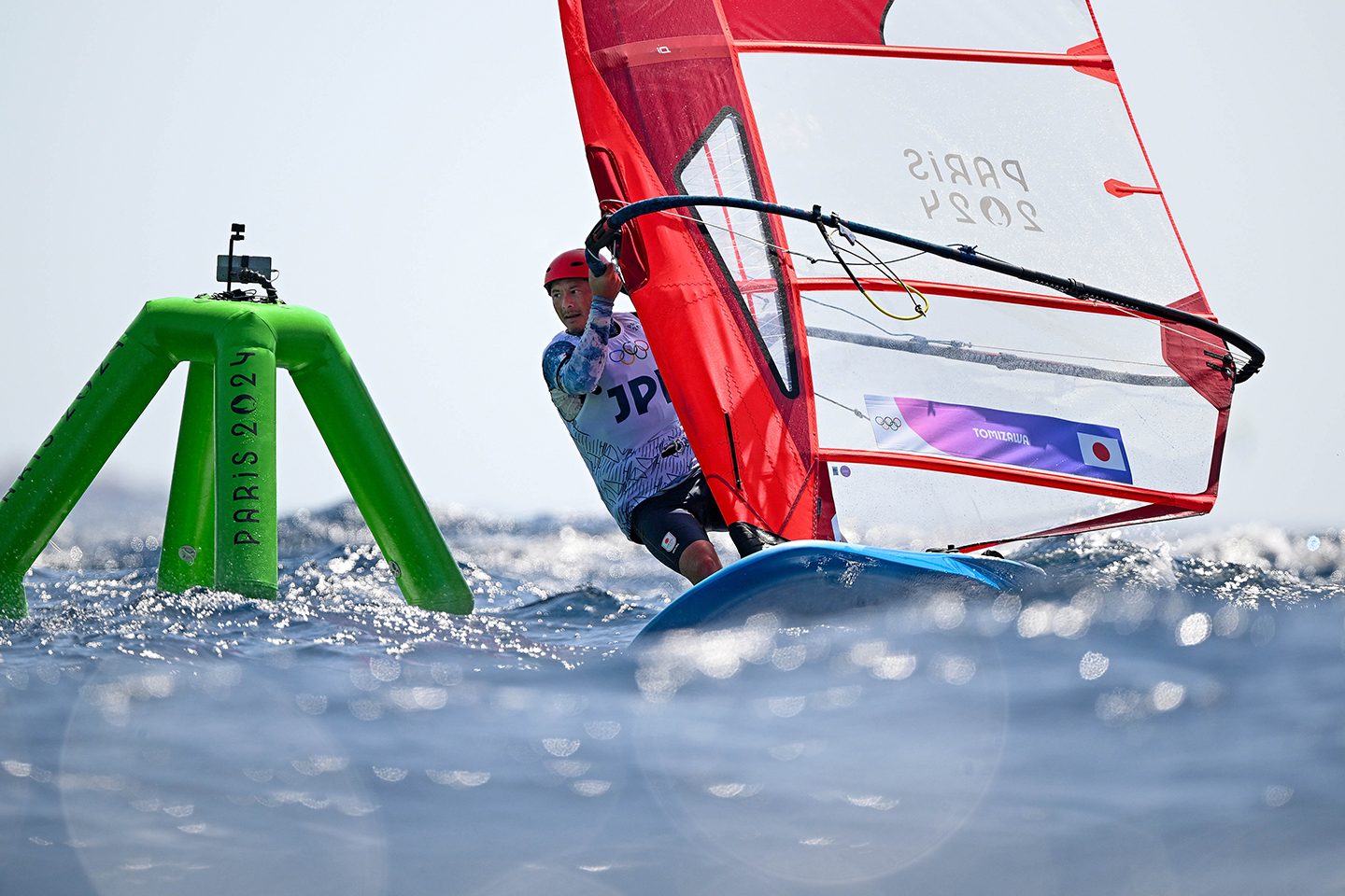 image of feature story Paris 2024: Olympic Fans Experience the Thrill of the Sailing Competition With Galaxy S24 Ultra