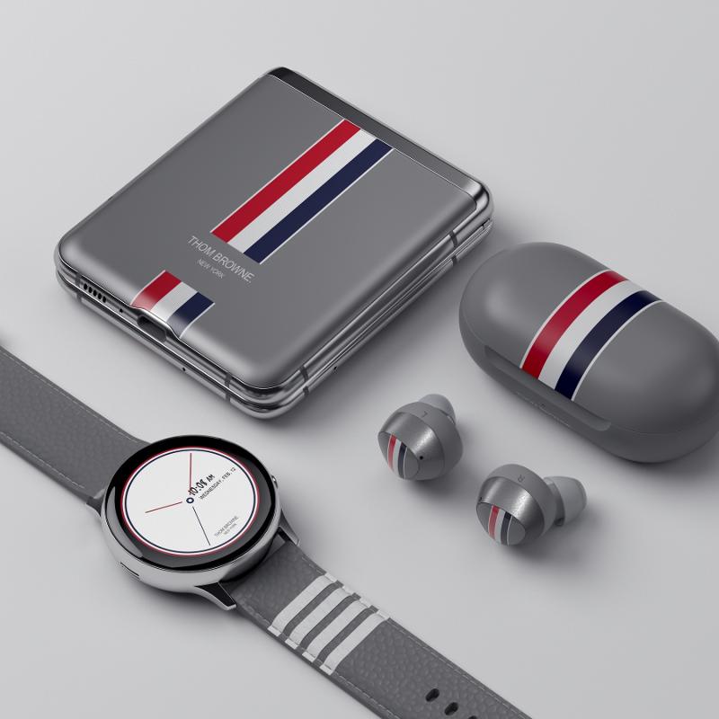 Galaxy Z Flip Thom Browne Edition– Samsung Mobile Press