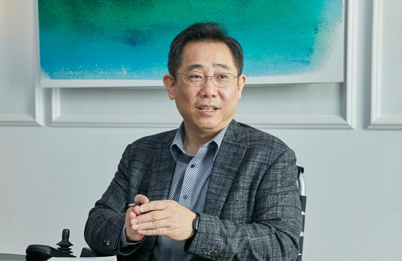 MWC19_Eui-Suk-Chung-Interview_main_1-5.jpg