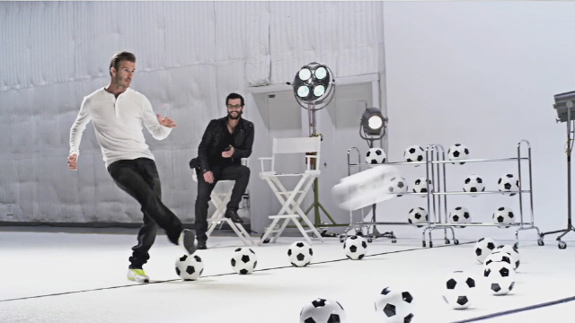 Olympic ambassador, David Beckham Celebrates the Power of the Samsung GALAXY Note