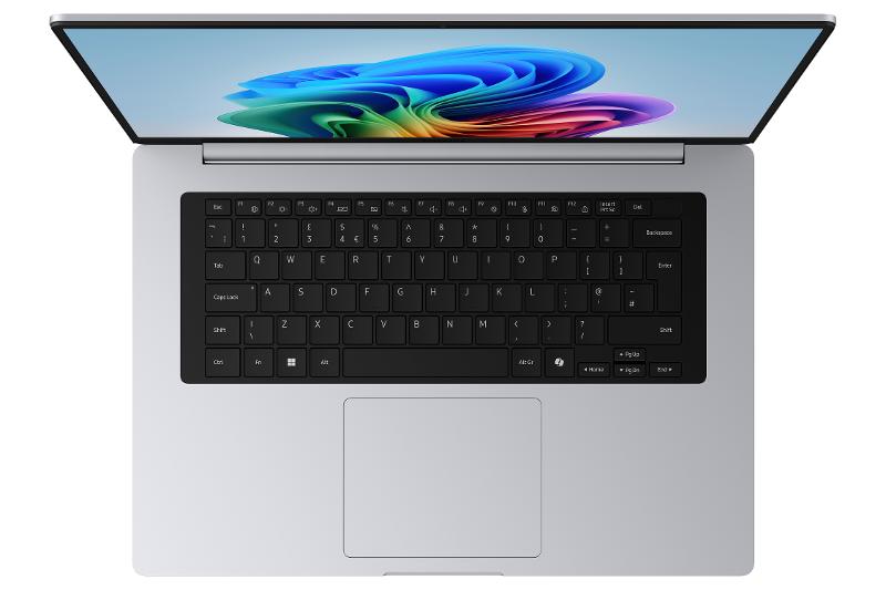 011-galaxy-book6-16-silver-top-open.jpg