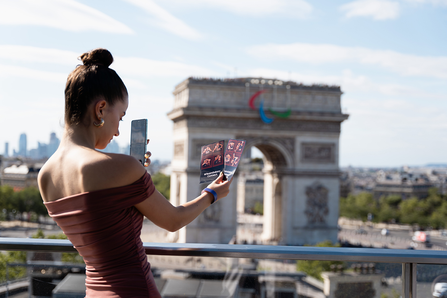 Imagen del reportaje París 2024: los atletas del equipo Samsung Galaxy y los influencers del #TeamGalaxy celebran los Juegos Olímpicos en la fiesta abierta a todos de Samsung