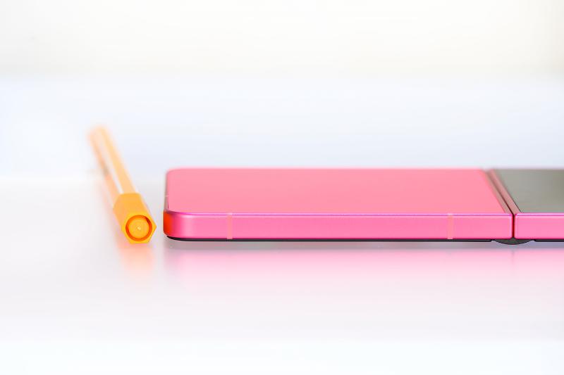 004-Galaxy-Unpacked-2025-A-First-Look-at-the-Galaxy-Z-Flip7-Refining-the-Pocketable-Foldable-Newsbody.jpg