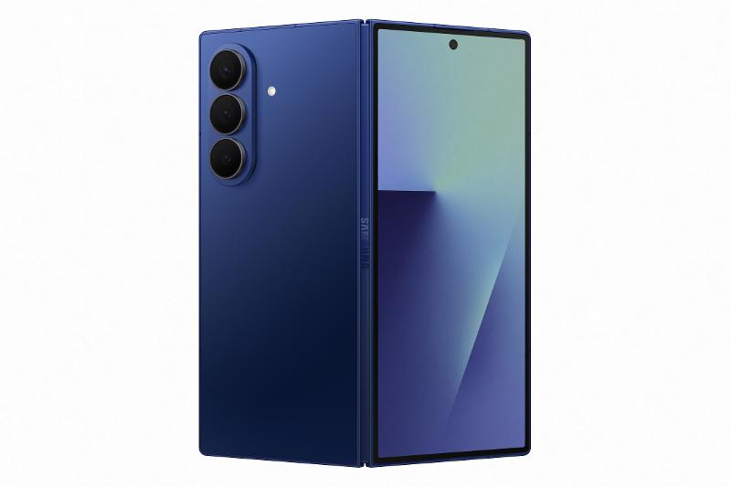002-galaxy-zfold7-blueshadow-openback115.jpg