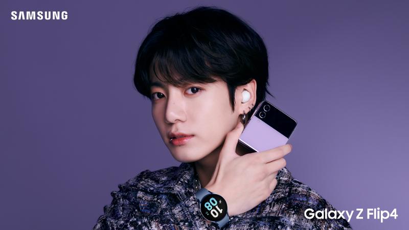 010_galaxy_x_bts_jungkook_z_flip4_wearable_16x9.jpg