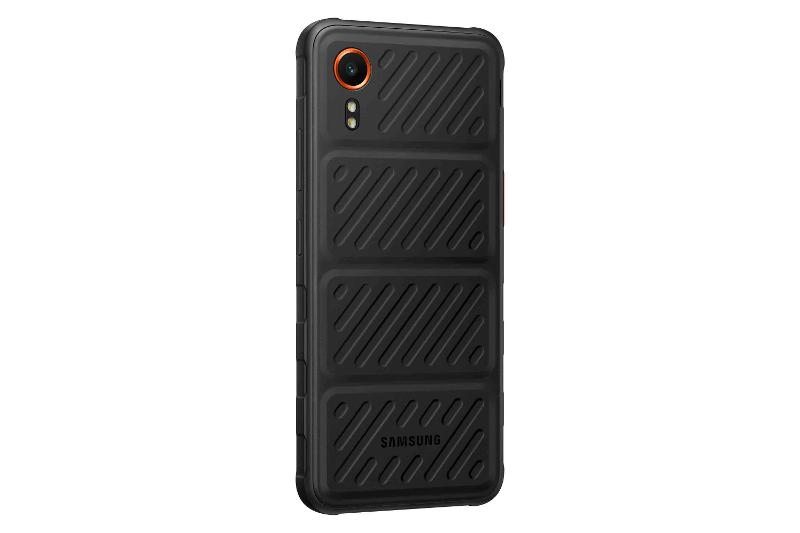 008-galaxy-xcover7-black-back-l30.jpg