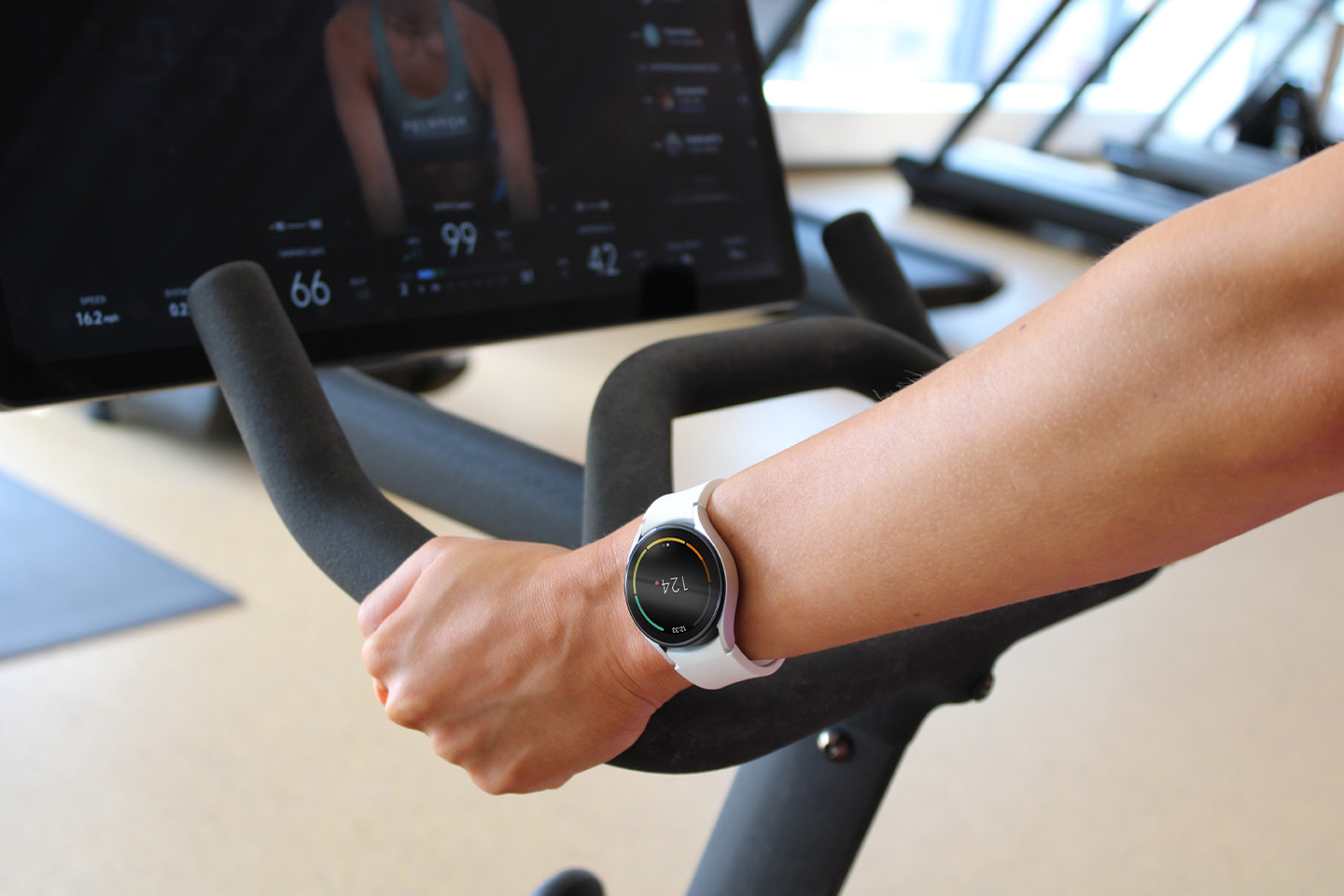 Galaxy Watch5 and Watch4 Series Partnership with Peloton Devices