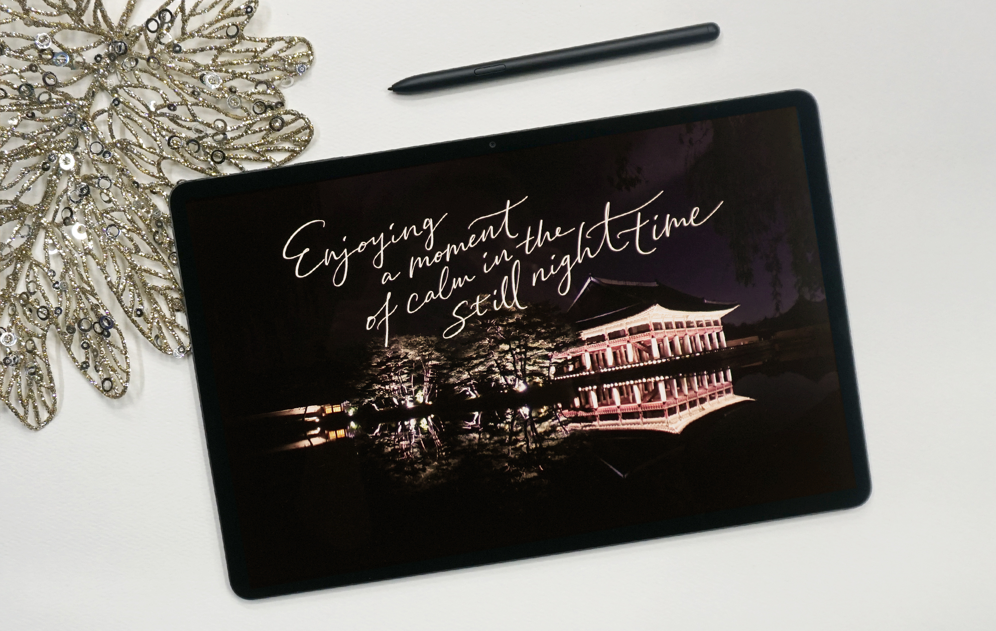Calligraphy drawn on a photograph using the S Pen on Galaxy Tab S7+