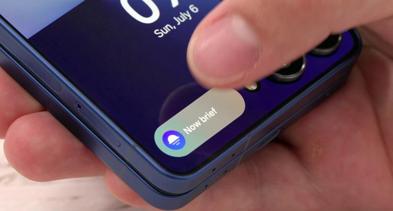 006-Galaxy-Unpacked-2025-A-First-Look-at-the-Galaxy-Z-Flip7-Refining-the-Pocketable-Foldable-Newsbody.jpg