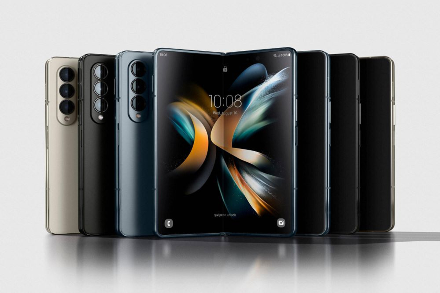 Image of [Galaxy History ①] Evolution of the Galaxy Z Fold Series: Thinner, Sturdier and Compact as Ever